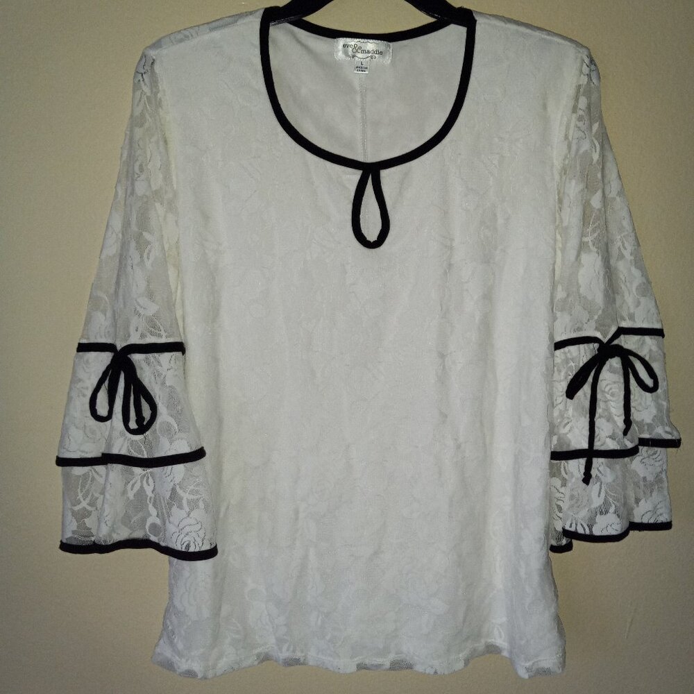 EVE AND MADDIE White Lace Top with Black Tie-a-Bow Accent on Sleeve Women's  L